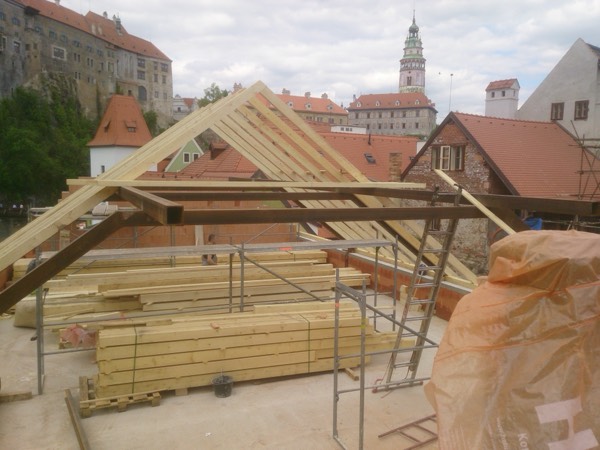 Výroba a montáž krovu Český Krumlov – foto 5