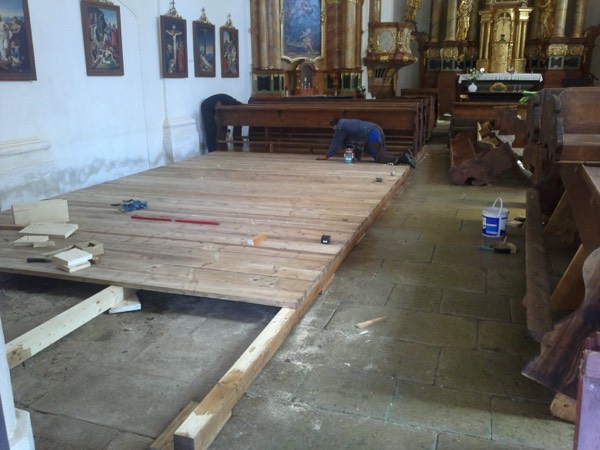 Výroba dřevěné podlahy. Kaple na Dobré Vodě