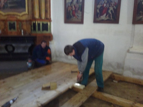 Výroba dřevěné podlahy. Kaple na Dobré Vodě – foto 5
